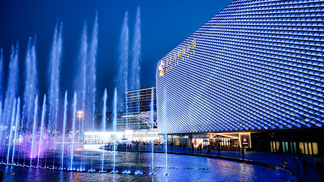 遮阳商业案例：上海爱琴海购物公园