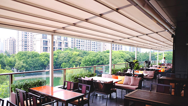 遮阳篷商业案例：新天地T8餐厅
