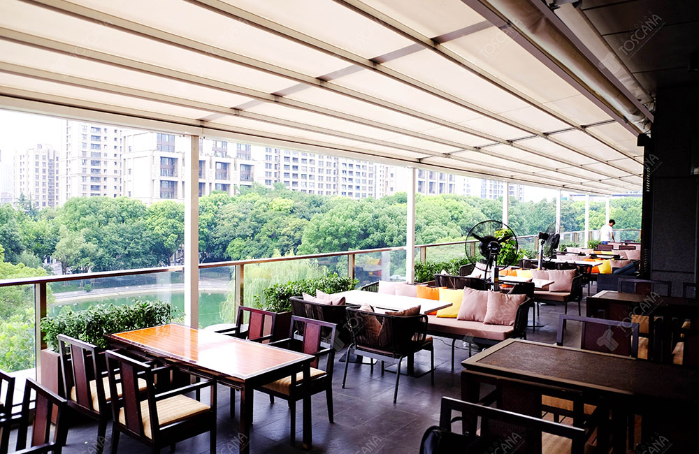 遮阳篷商业案例：新天地T8餐厅